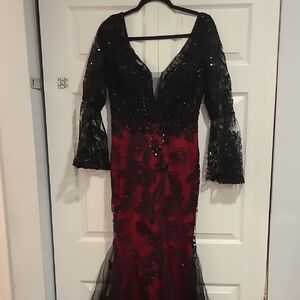 Elegant Black and Red Lace Evening Dress